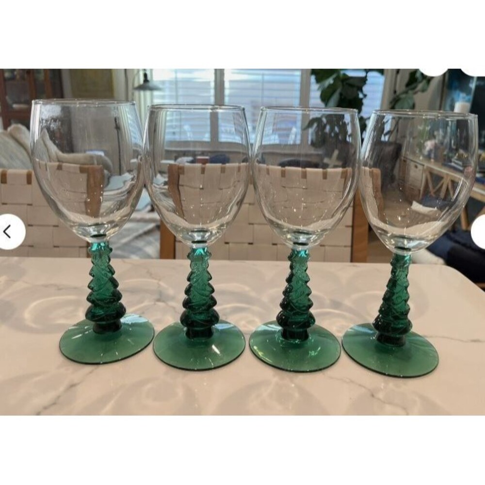 Set Of 4 Vintage Libbey Glass Co. Clear/Green Christmas Tree Glasses